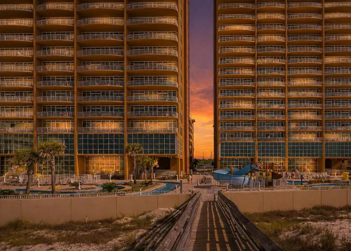 Phoenix Gulf Towers 2205